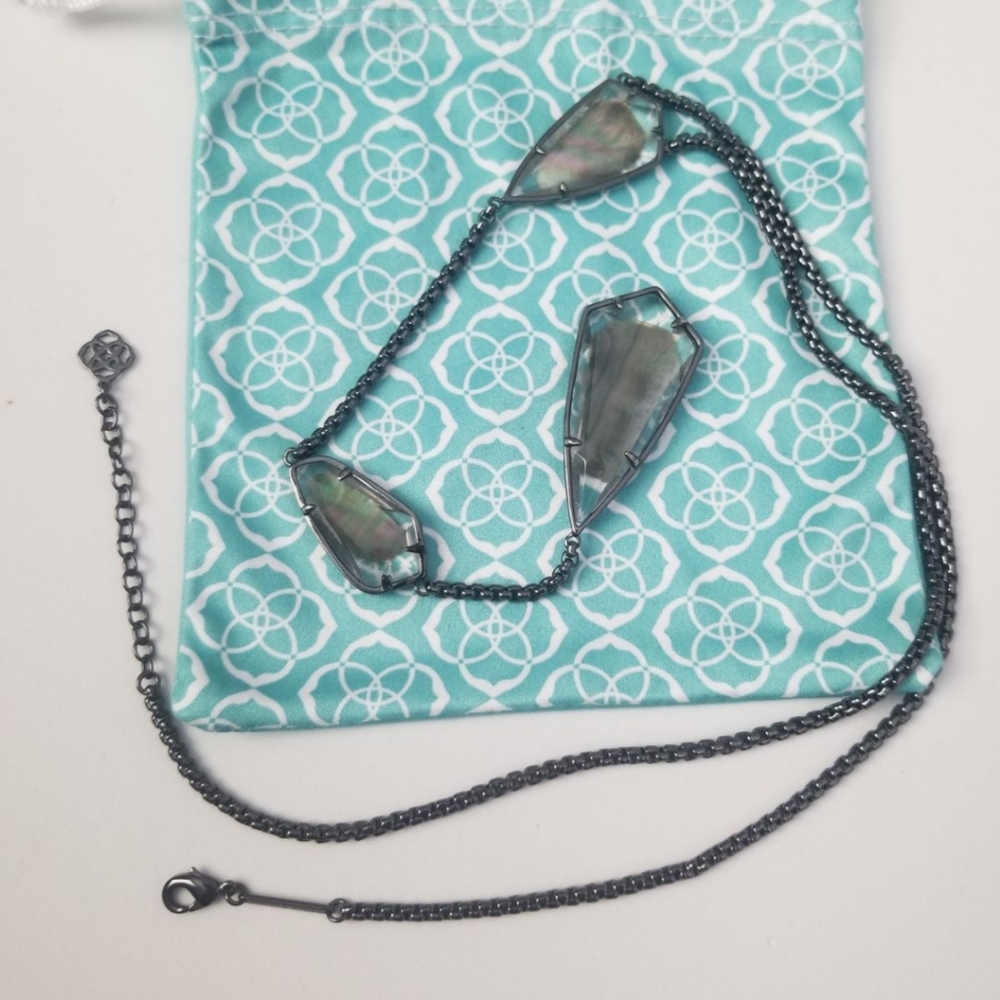 Kendra Scott Charlotte Necklace - Picture 3 of 7